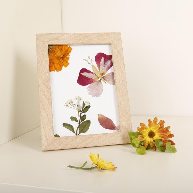 Kikkerland Flower Press Frame